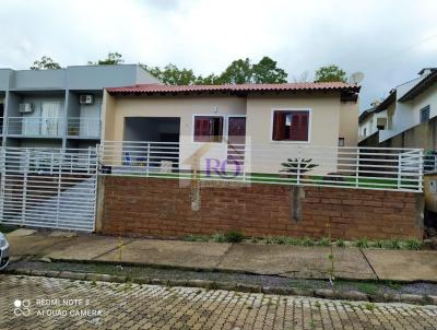 Casa para Venda, em Santa Cruz do Sul, bairro Joo Alves, 3 dormitrios, 2 banheiros, 1 sute, 2 vagas